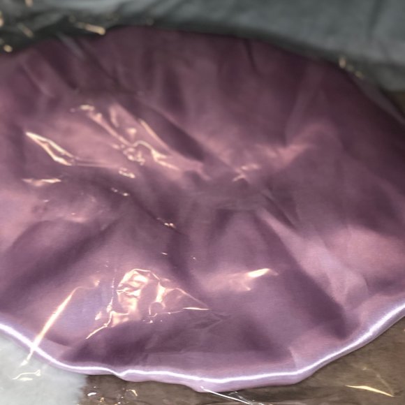 Bonnets - Picture 14 of 16